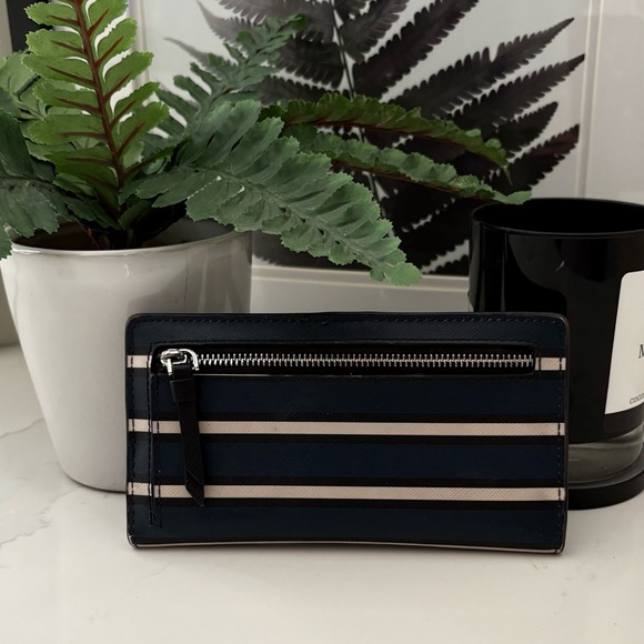 KATE SPADE Cameron York Navy Stripe Bifold Wallet, Saffiano Leather - Picture 5 of 5